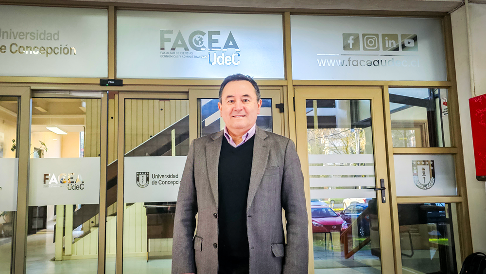 Juan Pablo Pinto, alumni de Ingeniería Comercial: “FACEA UdeC me entregó una sólida formación científica y valórica que me fortaleció como persona”