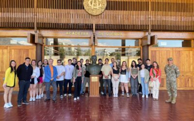 Estudiantes de Ingeniería Comercial visitaron empresas e instituciones de Santiago en gira de asignatura Seminario de Análisis de la Realidad Empresarial
