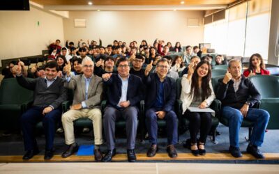 Estudiantes de primer año de Auditoría son recibidos en ceremonia de Bienvenida al Año Académico 2025 organizada por la FACEA UdeC