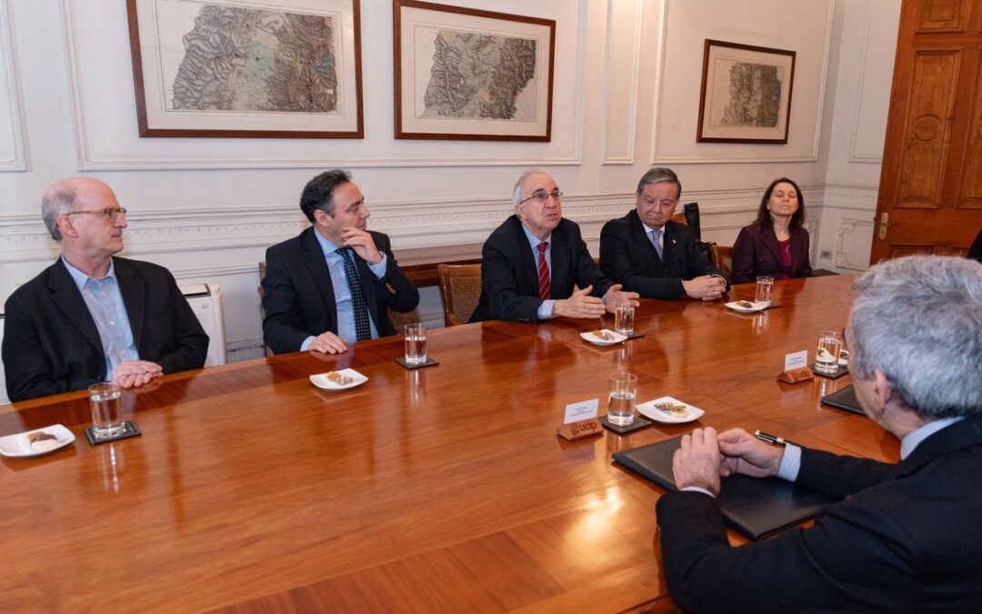 Universidad de Concepción y Universidad Diego Portales firman convenio para investigación, formación y colaboración académicas