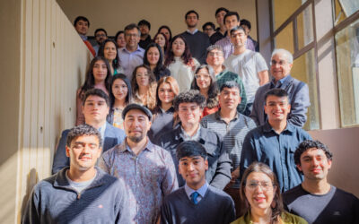 Estudiantes del ramo Metodología de la Investigación presentan proyectos en formato póster por primera vez en la Facultad